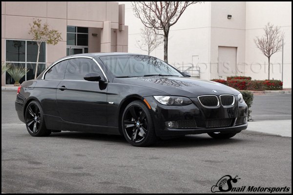 BMW 335 Hardtop Convertible with Gloss Metallic Black wheels