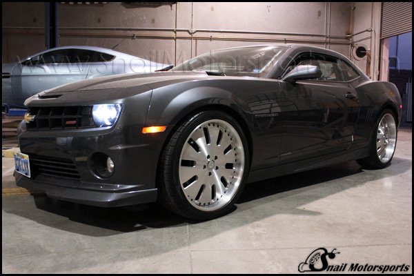 Camaro SS on Forgiato wheels brushed & cleared