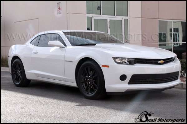 Chevrolet Camaro RS with Gloss Black wheels