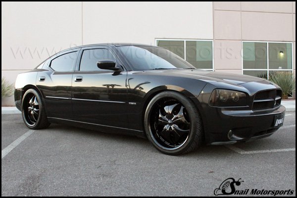 Dodge Charger with aftermarket Gloss Black wheels