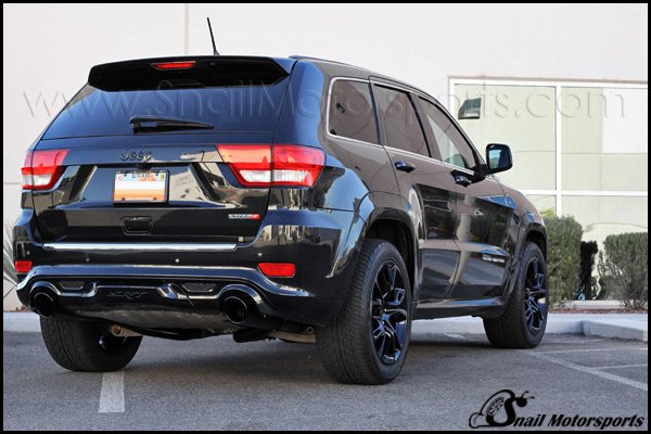 Jeep Grand Cherokee SRT-8 with Gloss Black wheels and exhaust tips