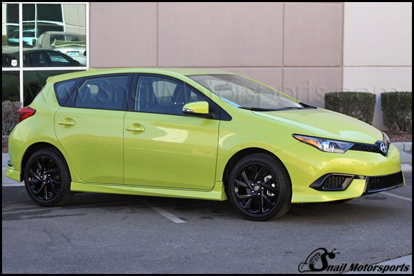 Scion iM with Gloss Black wheels