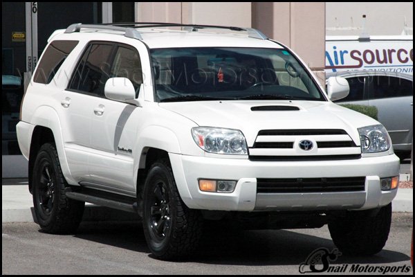 Toyota 4Runner with Gloss Black wheels