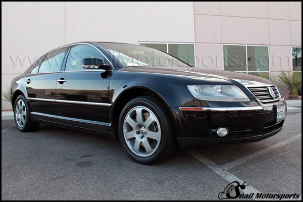 Volkswagen Phaeton with Mirror Silver wheels