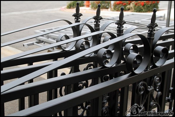 Fence with spikes in Flat Black
