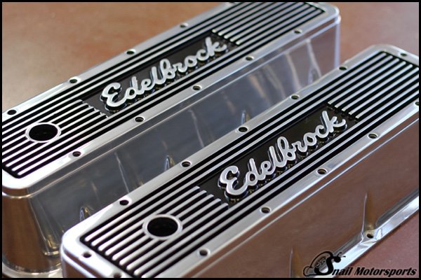 Edelbrock valve cover inset Gloss Black