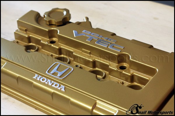 Honda valve cover in Gold