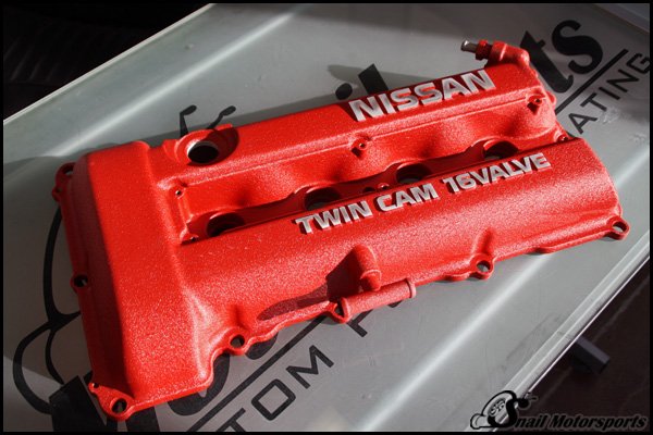 Nissan valve cover in Wrinkle Red