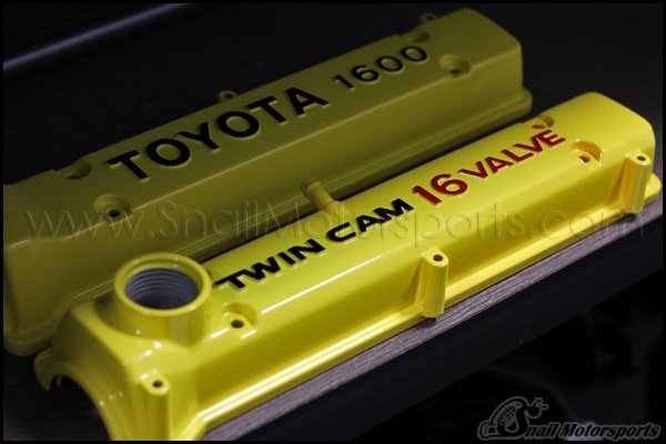 Toyotal valve covers in custom colors