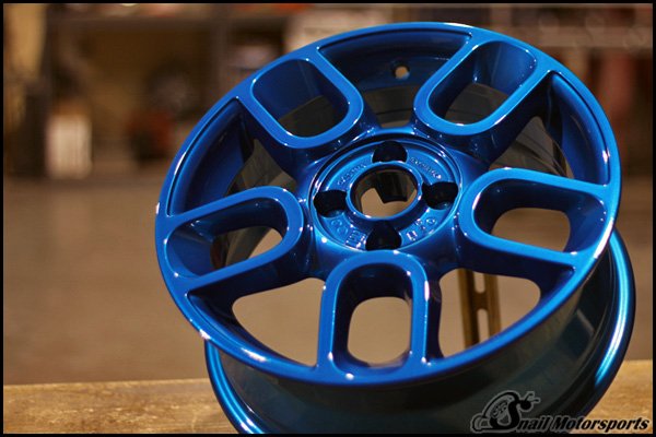 Fiat factory wheel in Hawaii Candy Blue