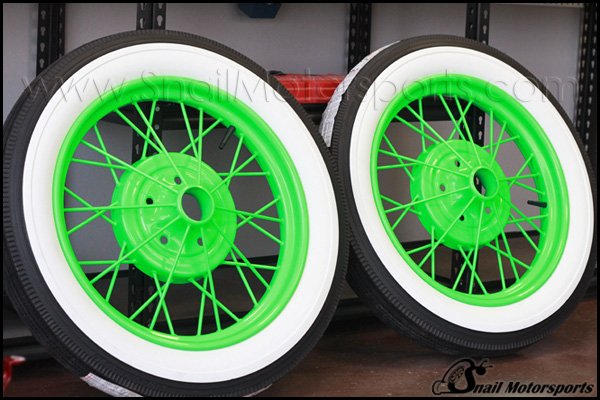Ford hotrod wire wheels in Neon Green