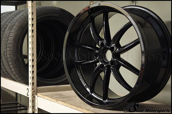 Lexus IS wheel in Gloss Black