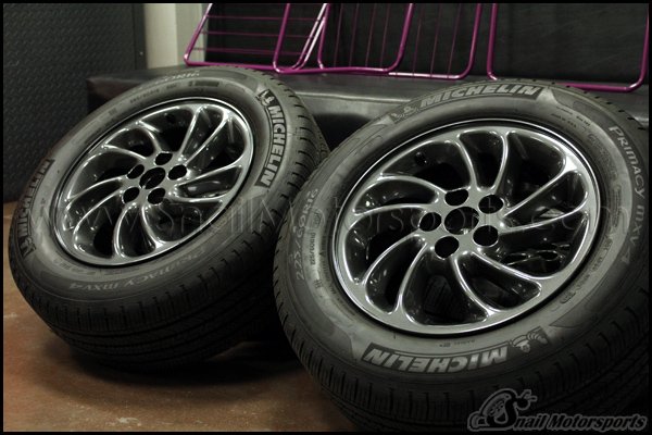 Lincoln Mark VIII factory wheels