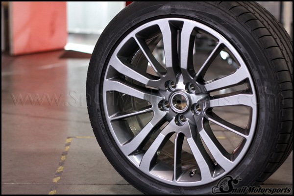 Range Rover wheel in Anthracite Metallic