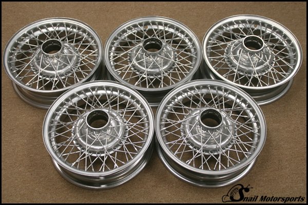 Wire knock-off wheels in Super Chrome